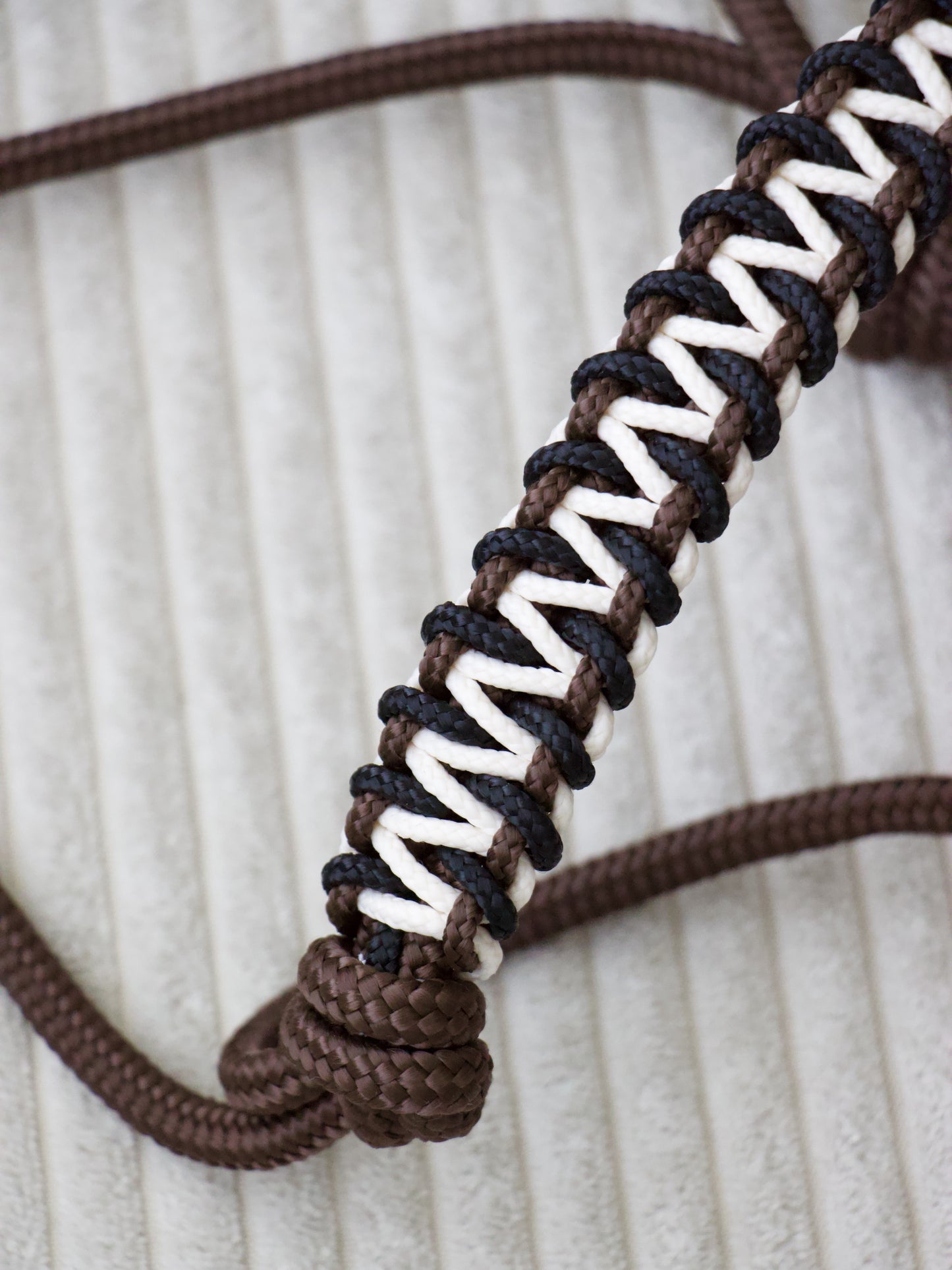 Licol éthologique zigzag marron/ crème/ noir