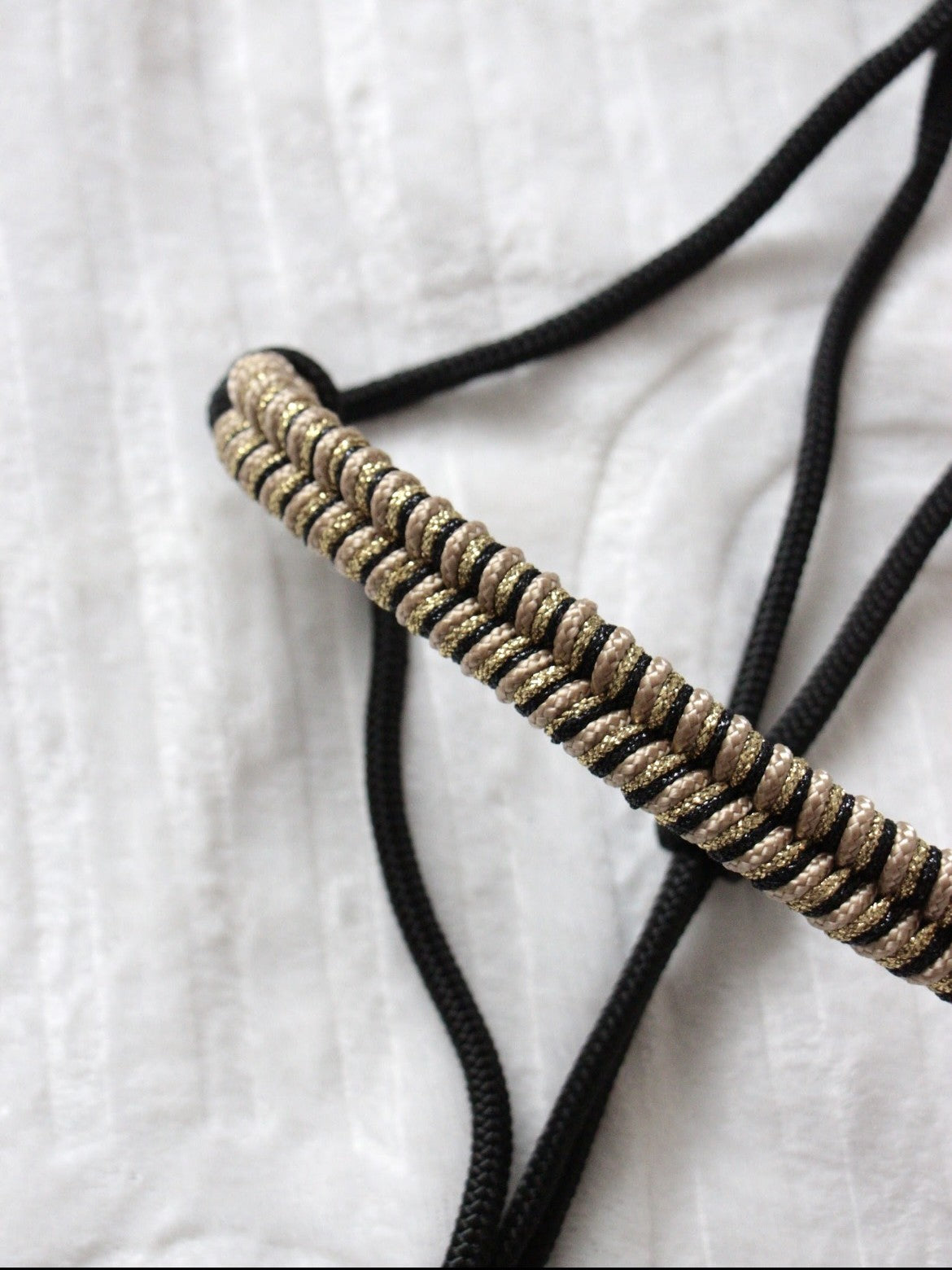 Licol éthologique épi noir/ doré/ beige